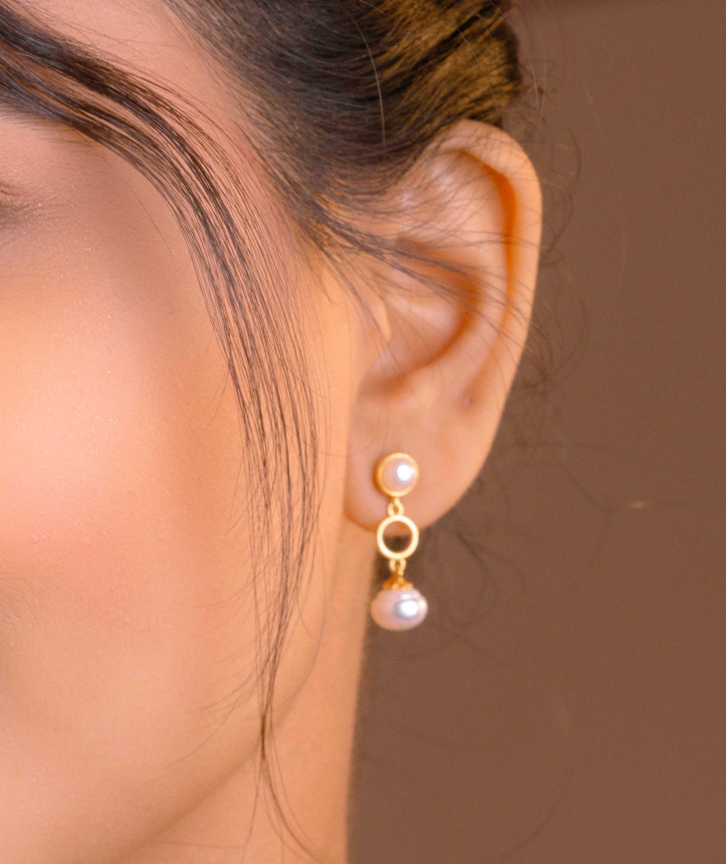 Myra Pearl Dangler Earrings 18k Gold Vermeil