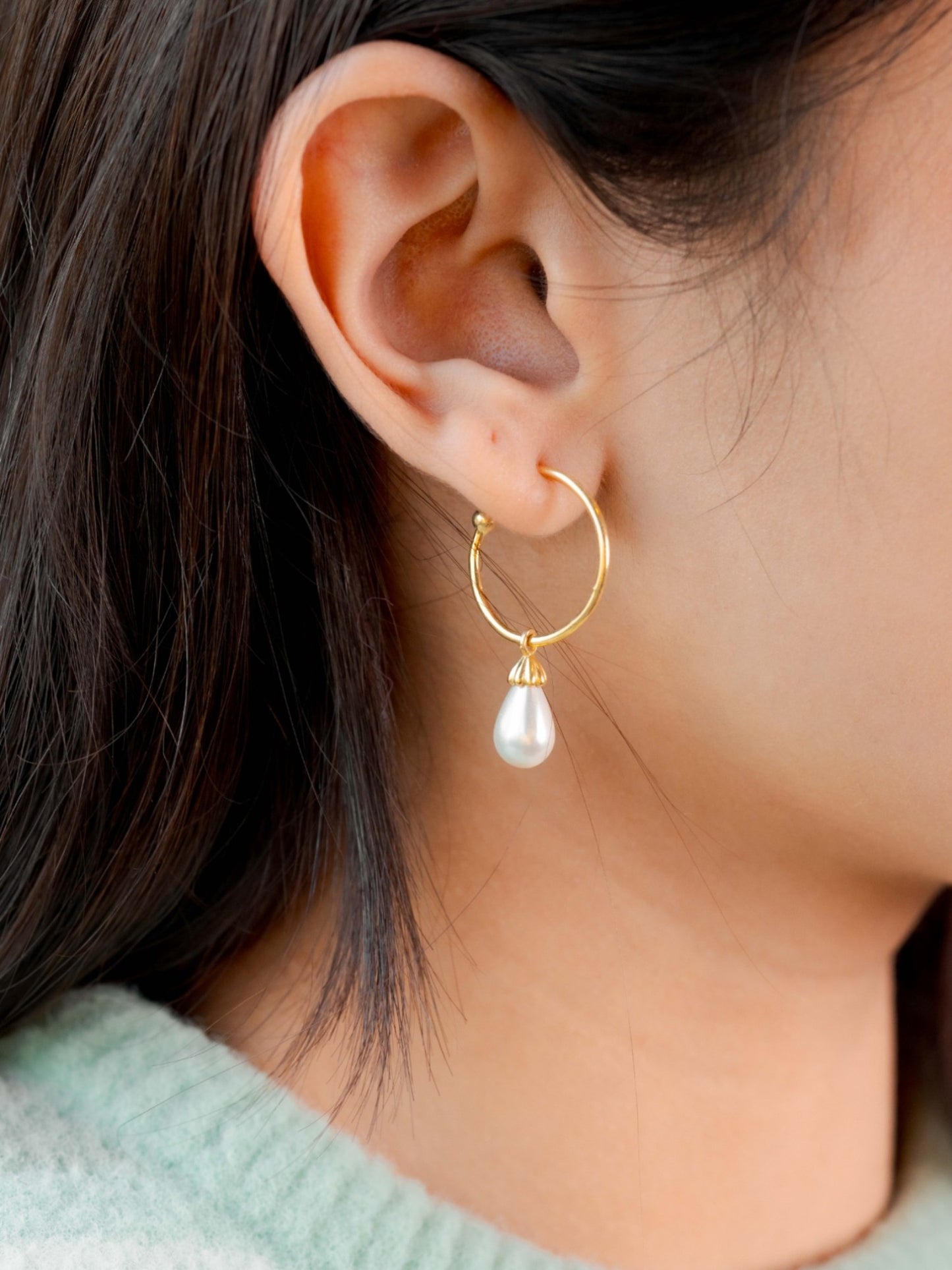 Firdaus Floral Pearl Hoop Earrings 18k Gold Vermeil