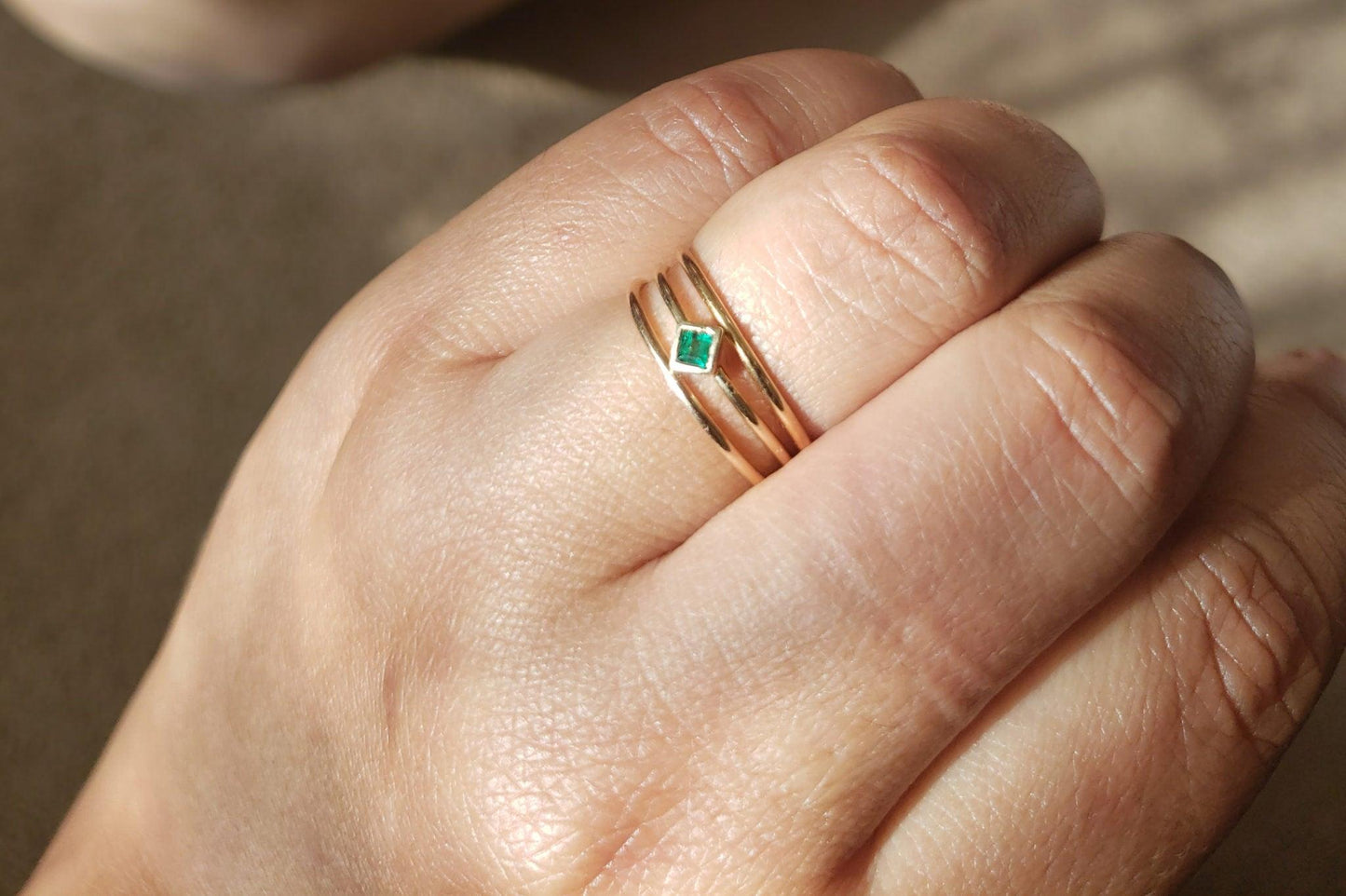 Stunner Emerald Ring - 9ct Gold